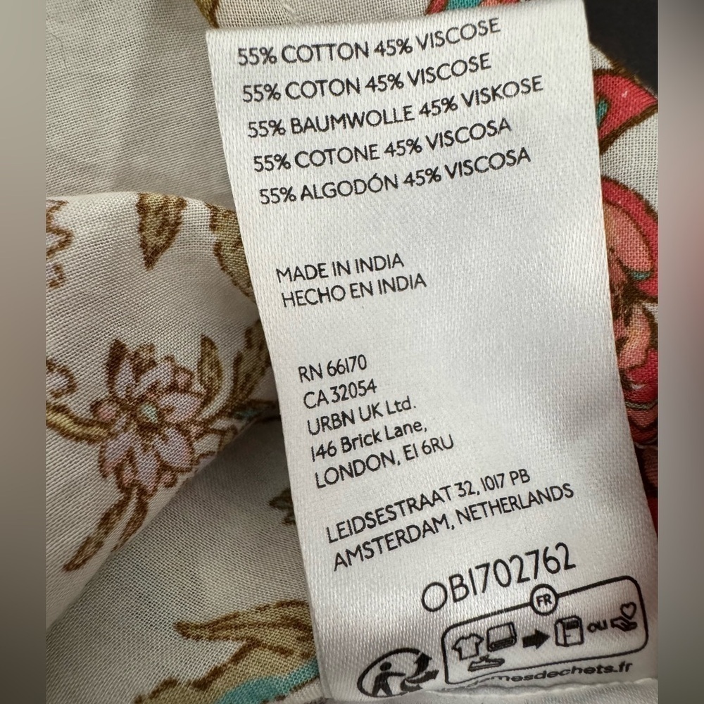 Pilcro Anthropologie Floral Button Down Blouse, Size Medium - Picture 11 of 11